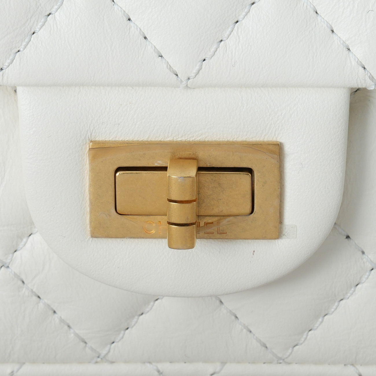 CHANEL(USED)샤넬 AS0874 2.55 빈티지 플랩백 미니