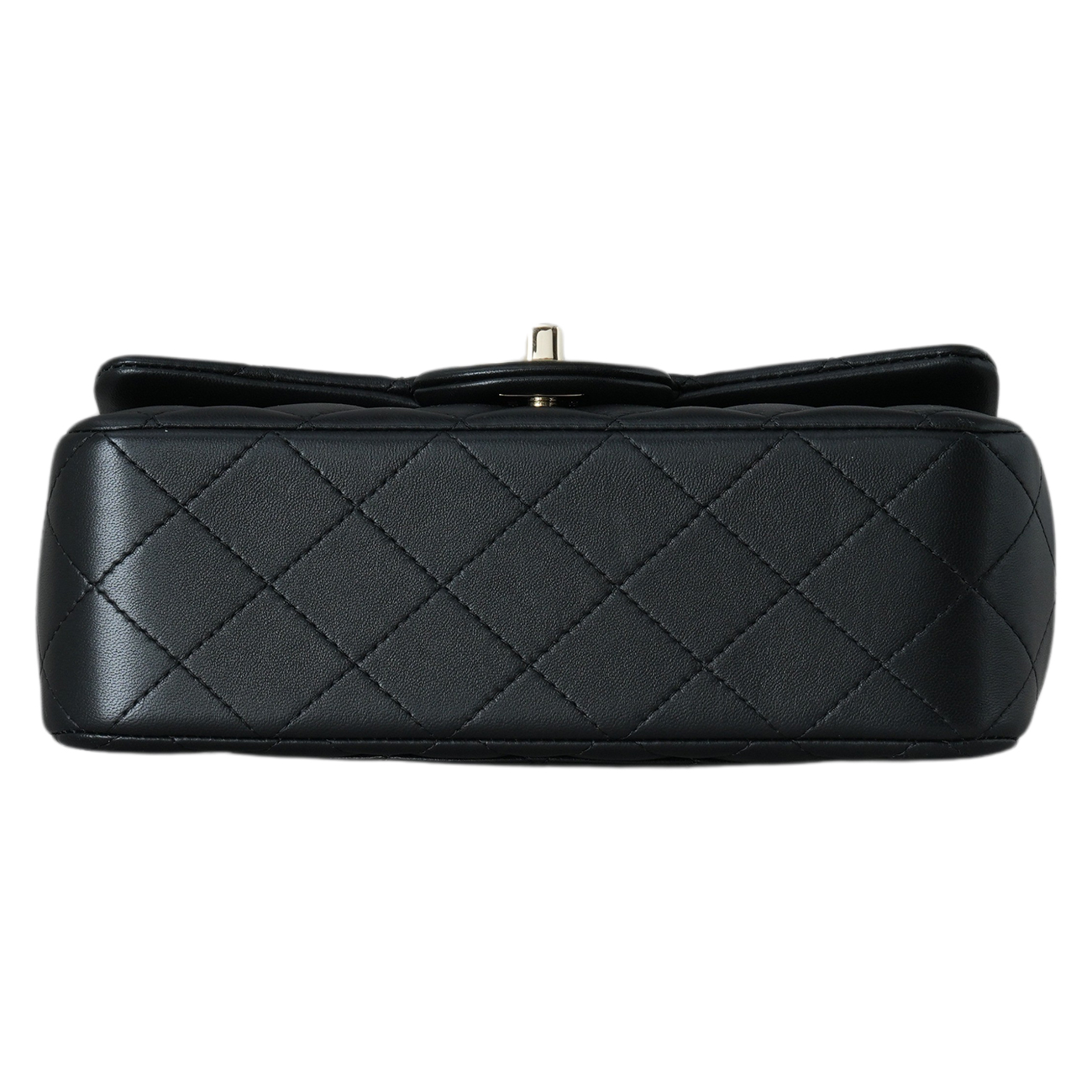 CHANEL(USED)샤넬 클래식 뉴미니 탑핸들