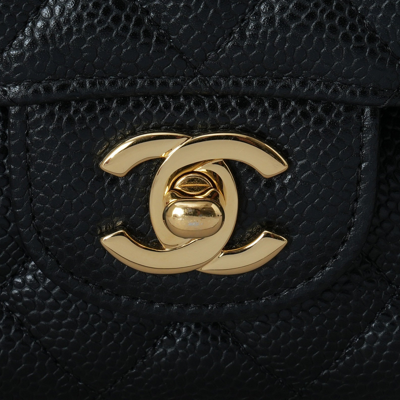 CHANEL(USED)샤넬 캐비어 클래식 미듐 플랩백