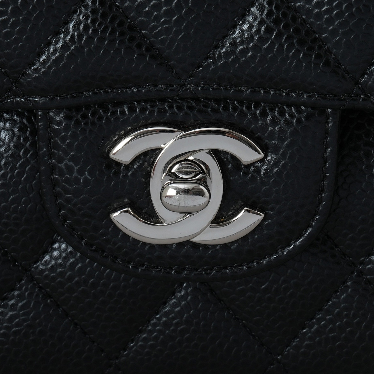 CHANEL(USED)샤넬 캐비어 클래식 미듐 플랩백