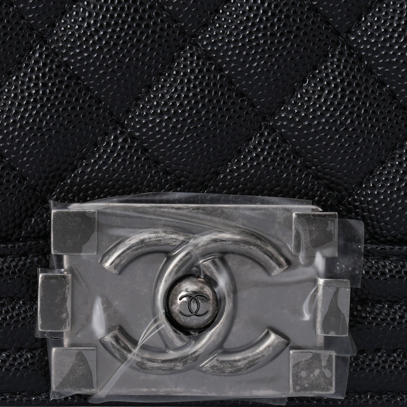 CHANEL(NEW)샤넬 캐비어 보이샤넬 미듐 플랩백 (새상품)NEW PRODUCT