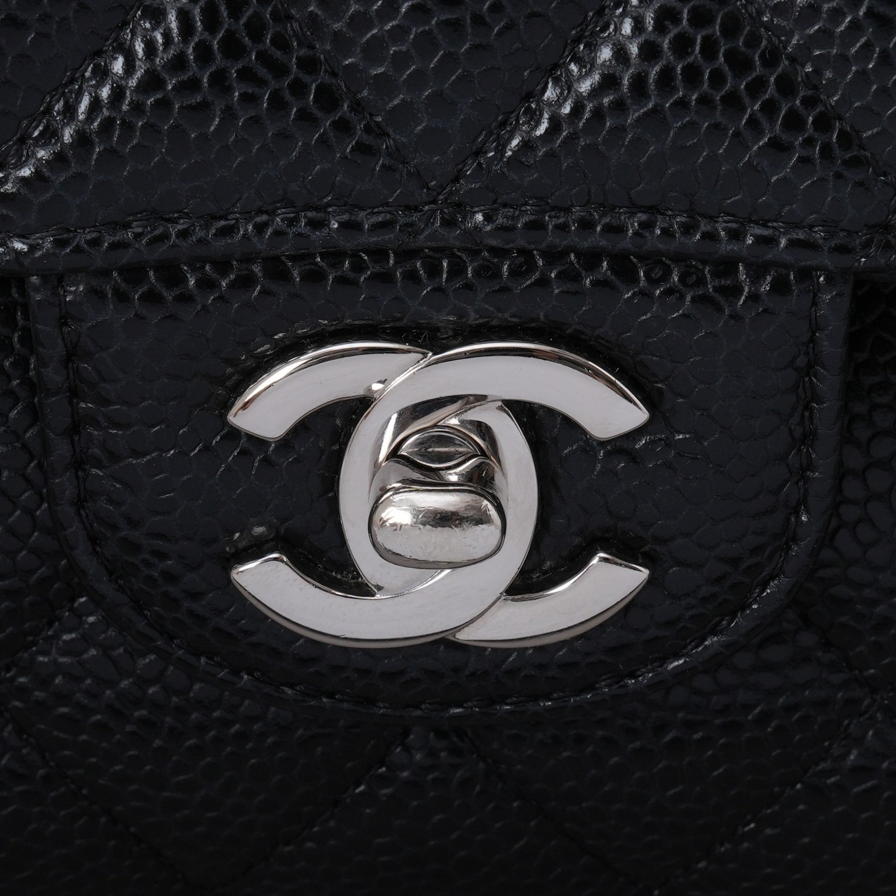 CHANEL(USED)샤넬 캐비어 클래식 미듐 플랩백