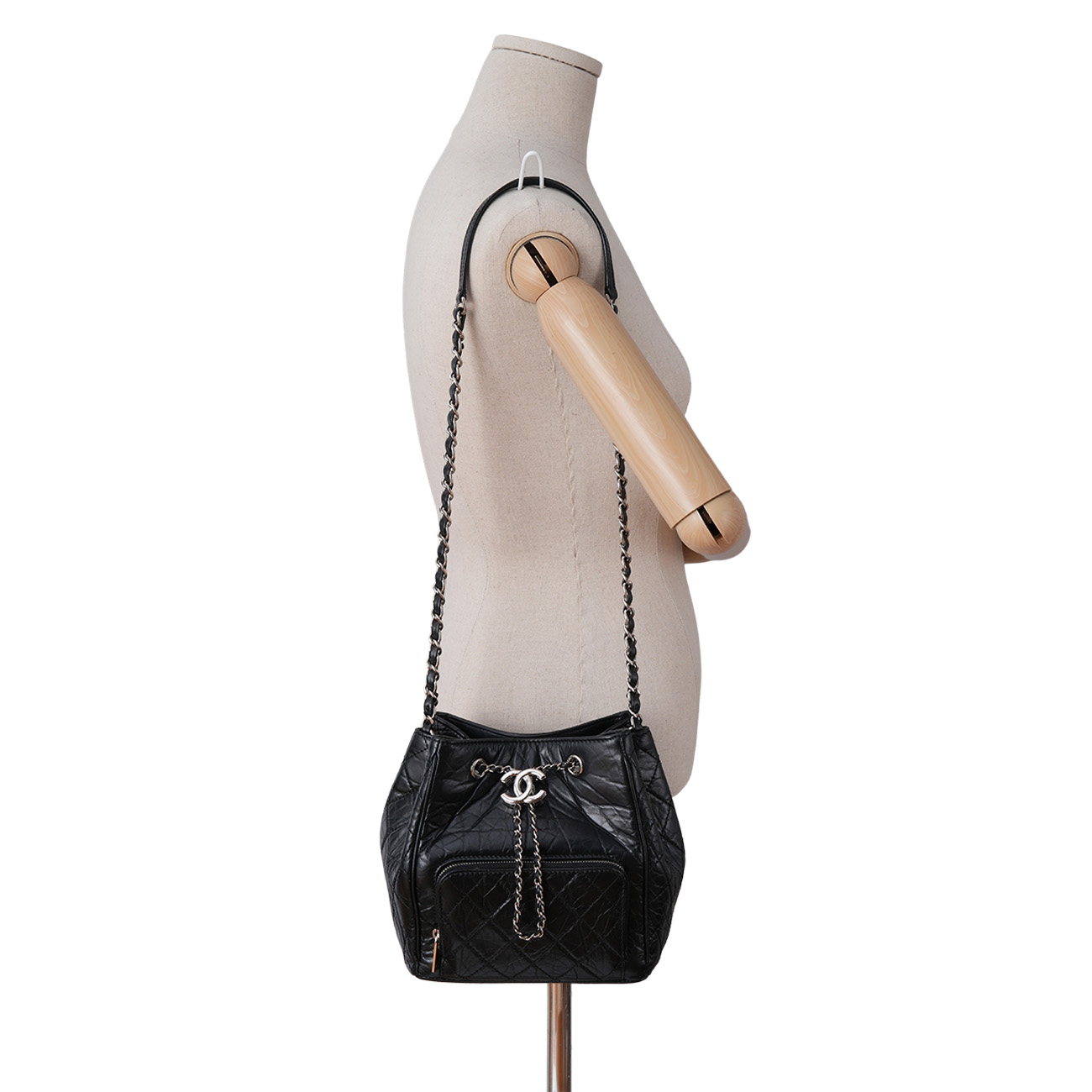 CHANEL(USED)샤넬 A57818 드로스트링 버킷백 블랙