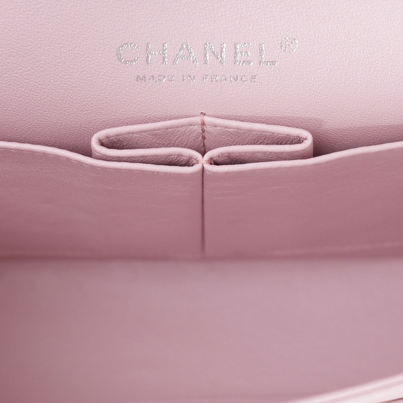 CHANEL(USED)샤넬 클래식 미듐 플랩백