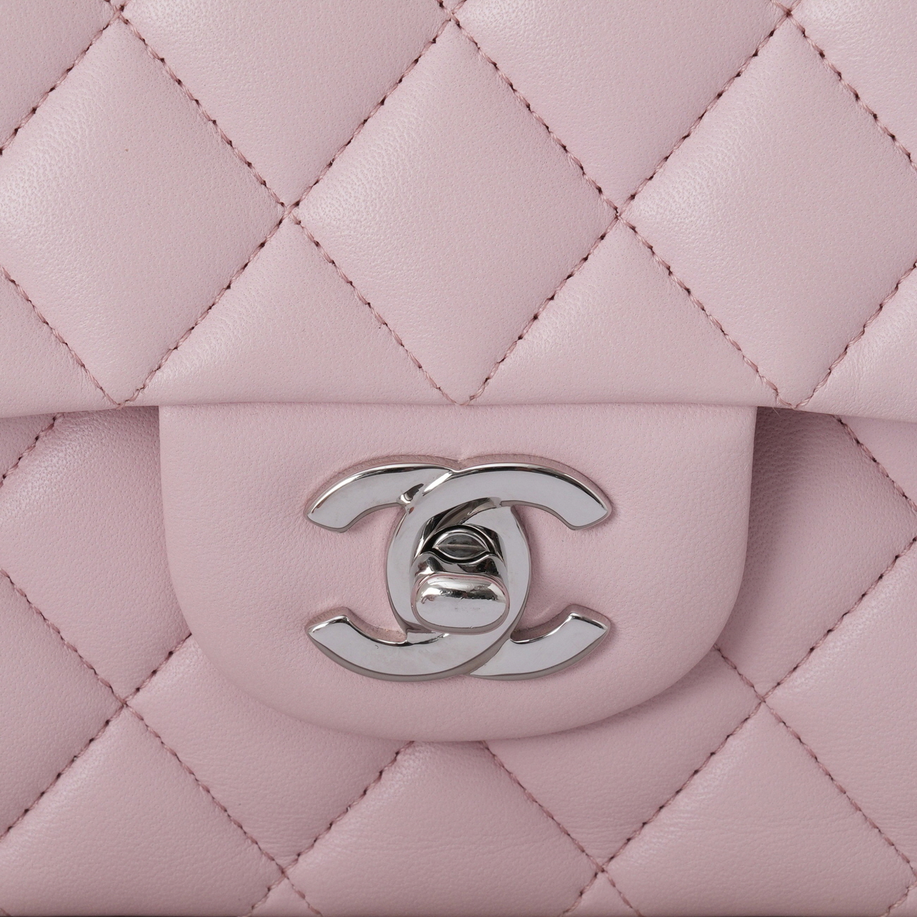 CHANEL(USED)샤넬 클래식 미듐 플랩백