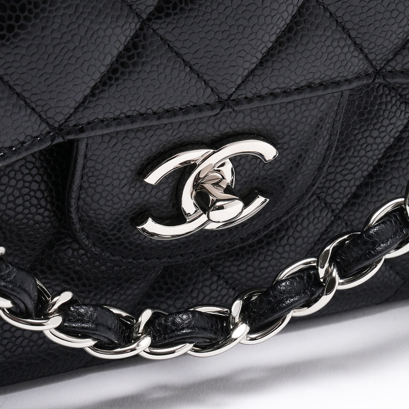 CHANEL(USED)샤넬 캐비어 클래식 라지 플랩백