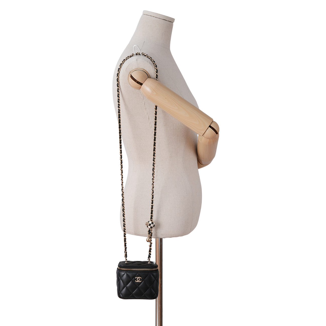 CHANEL(USED)샤넬 AP1447 램스킨 정사각 베니티 체크볼