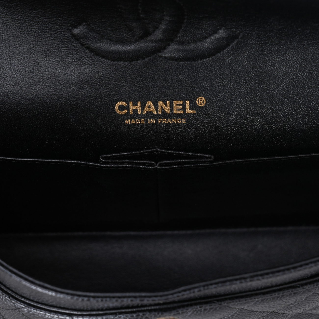 CHANEL(USED)샤넬 캐비어 클래식 미듐 플랩백