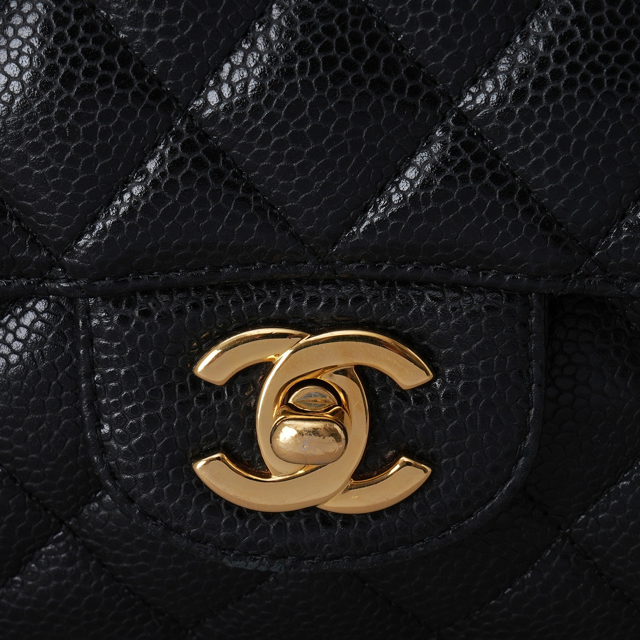 CHANEL(USED)샤넬 캐비어 클래식 미듐 플랩백