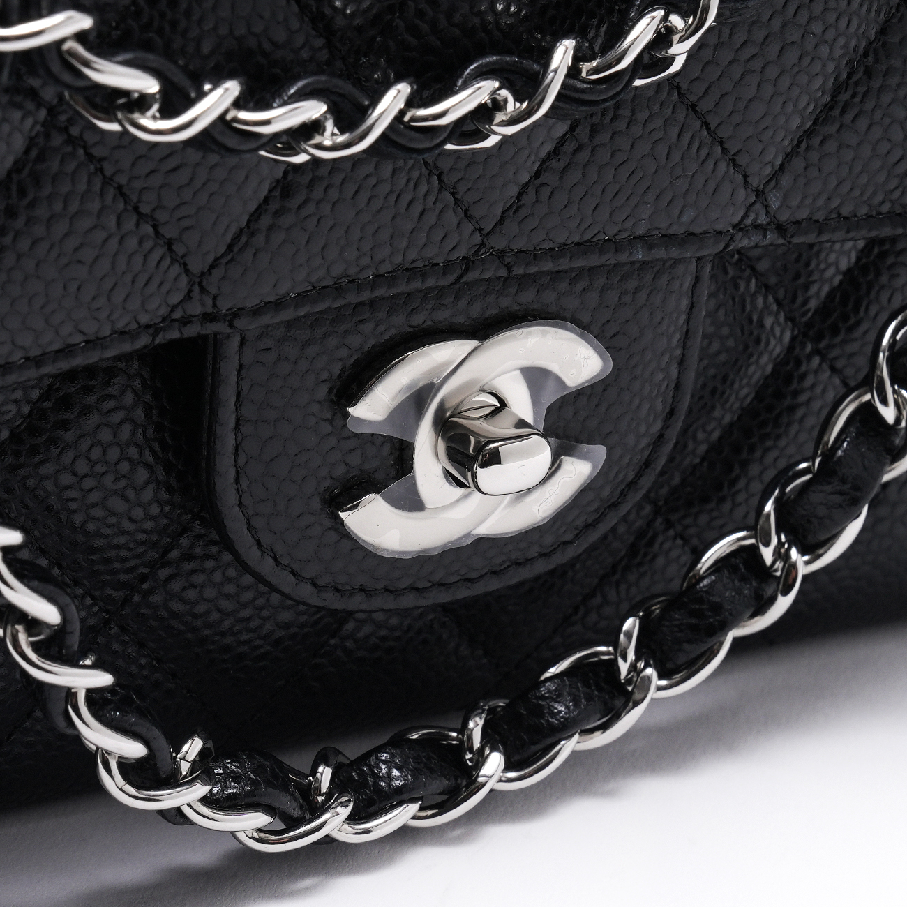 CHANEL(USED)샤넬 캐비어 클래식 미듐 플랩백