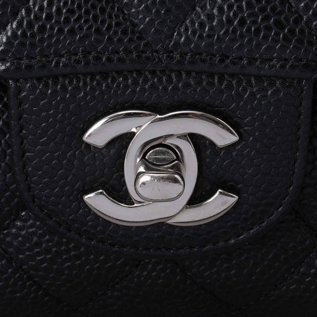 CHANEL(USED)샤넬 캐비어 클래식 미듐 플랩백