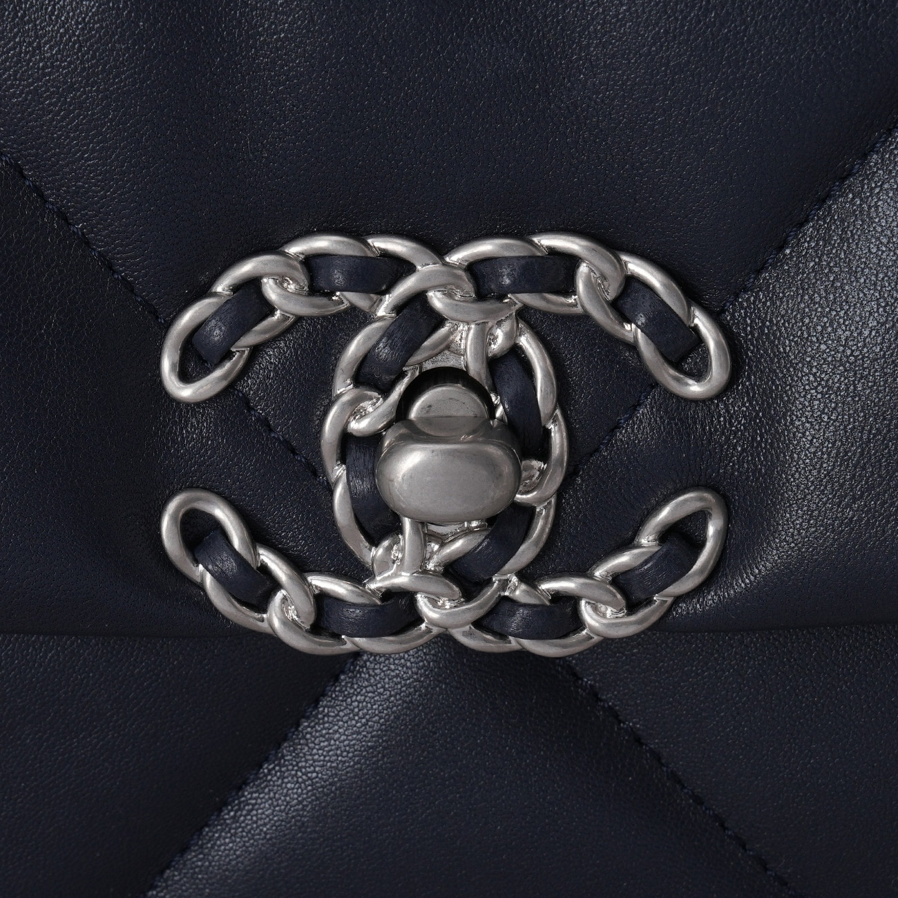 CHANEL(USED)샤넬 19백 미듐