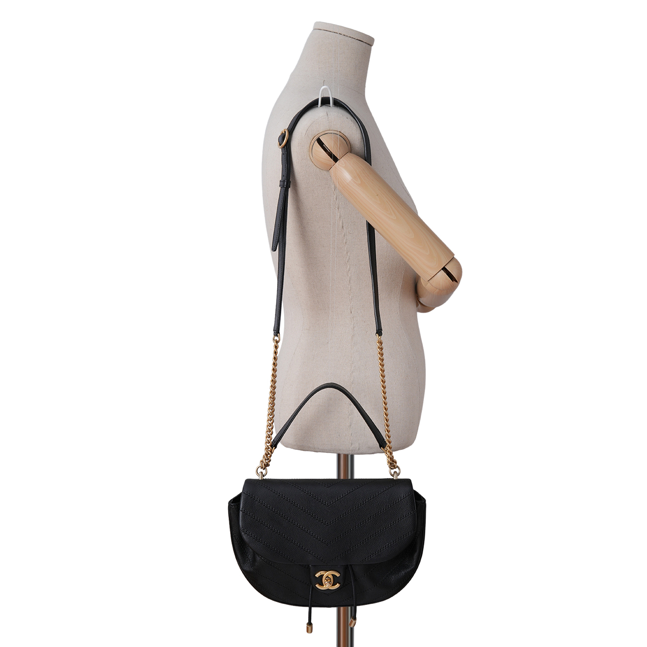 CHANEL(USED)샤넬 A57128 쉐브론 플랩 체인백