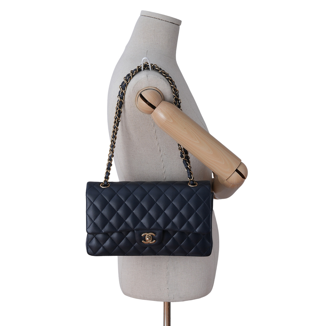 CHANEL(USED)샤넬 램스킨 클래식 미듐 플랩백