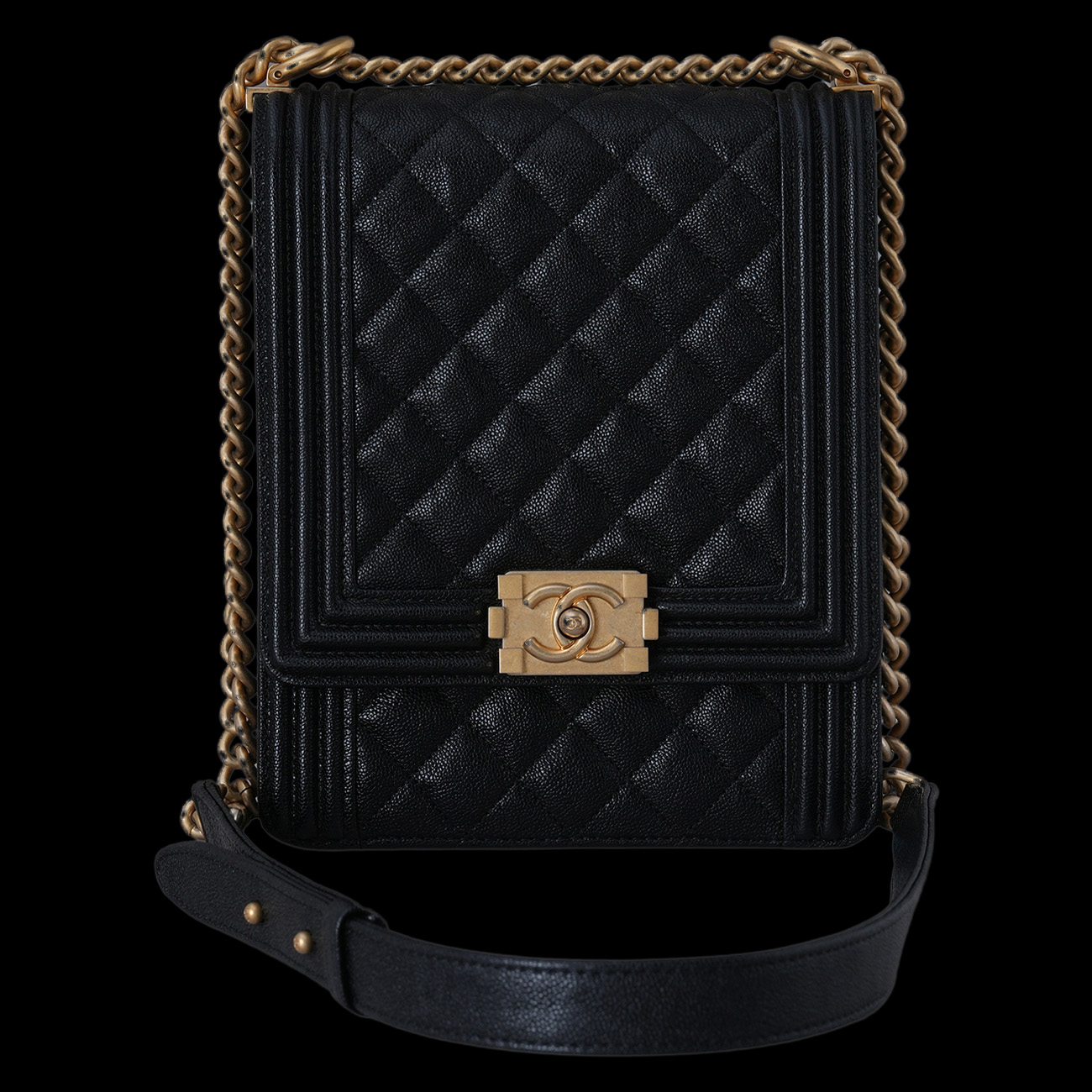 CHANEL(USED)샤넬 AS0130 캐비어 보이샤넬 플랩백