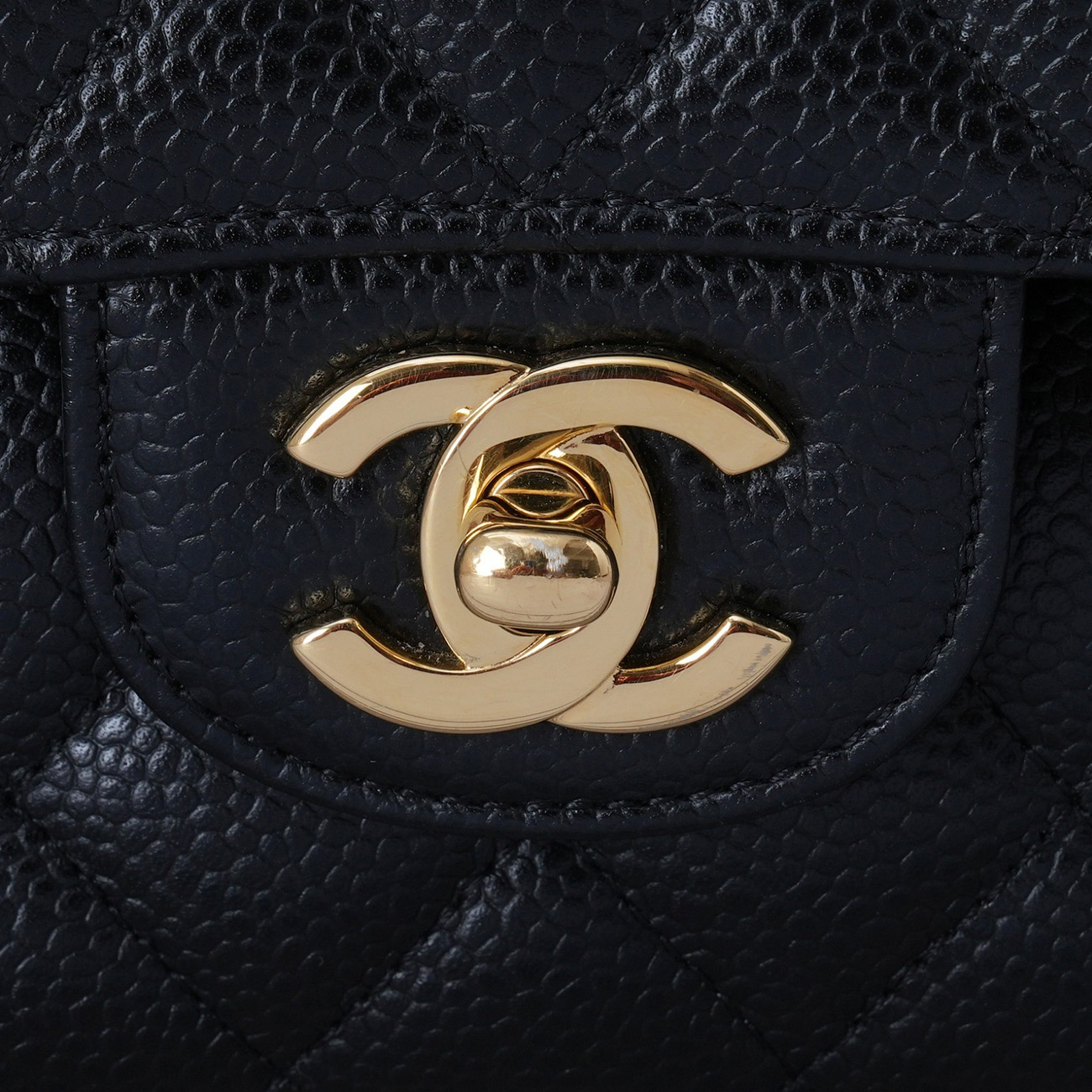 CHANEL(USED)샤넬 캐비어 클래식 미듐 플랩백
