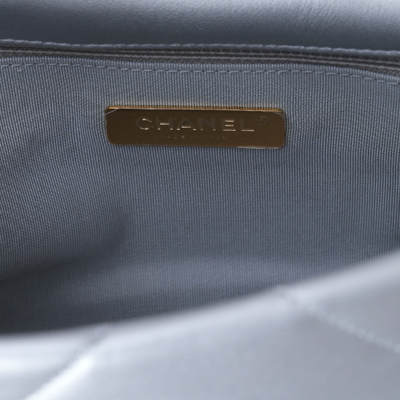 CHANEL(USED)샤넬 19백 미듐