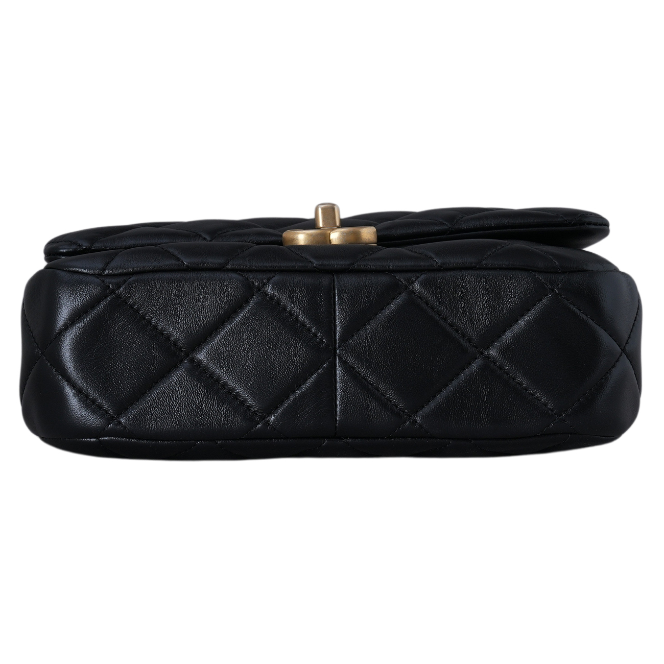 CHANEL(USED)샤넬 AS3206 시즌 램스킨 퀼팅 스몰 플랩백