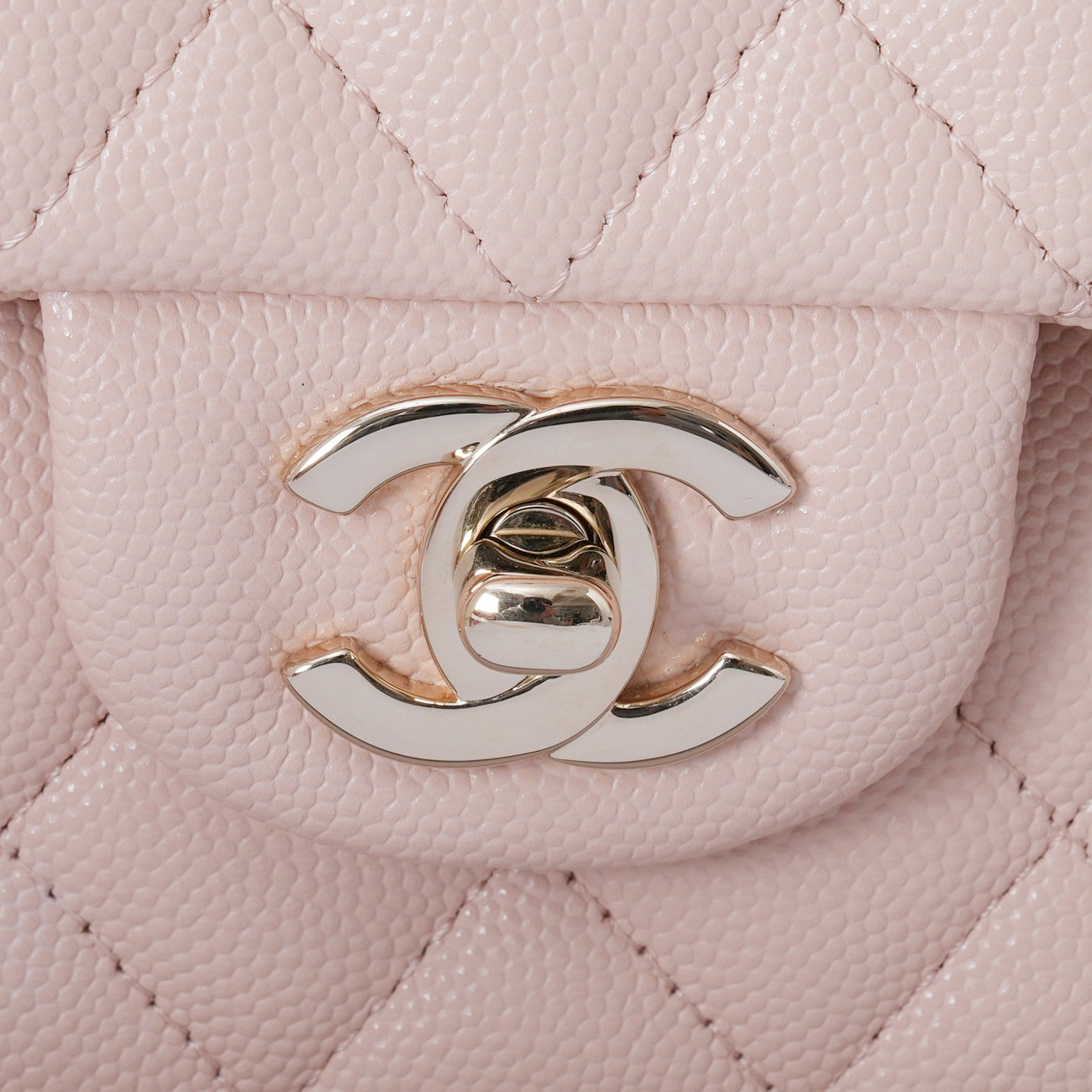 CHANEL(USED)샤넬 캐비어 클래식 미듐 플랩백