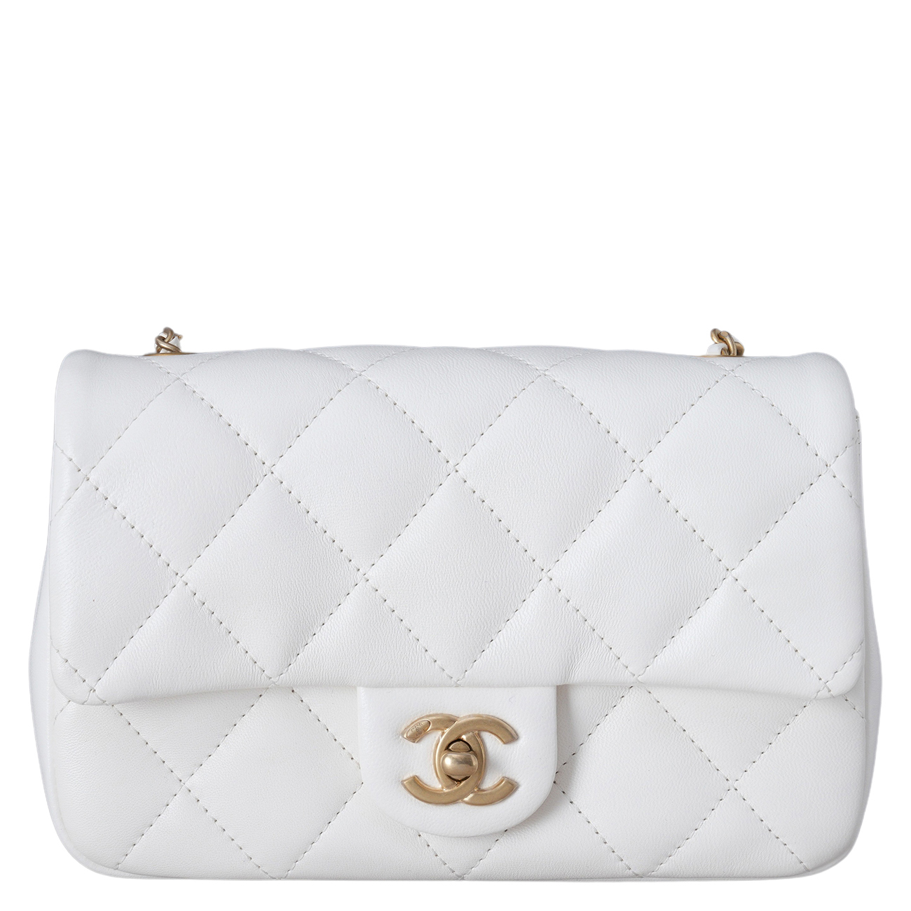 CHANEL(USED)샤넬 AS3457 하트 참 클래식 뉴미니 체인 플랩백