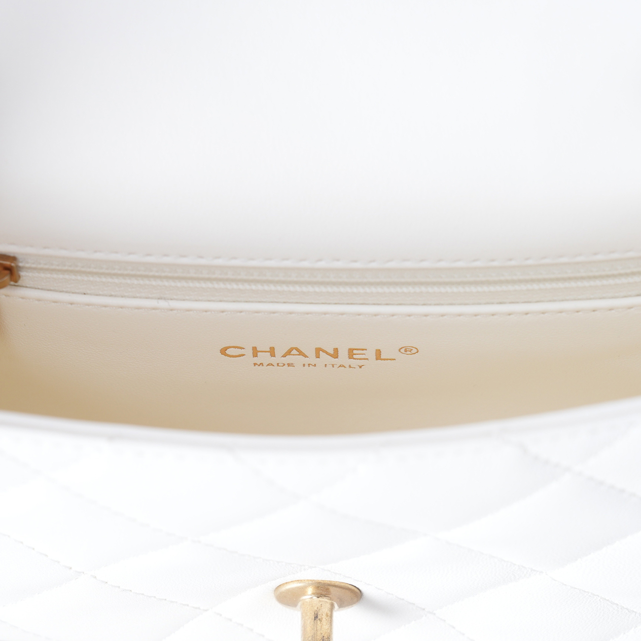 CHANEL(USED)샤넬 AS3457 하트 참 클래식 뉴미니 체인 플랩백