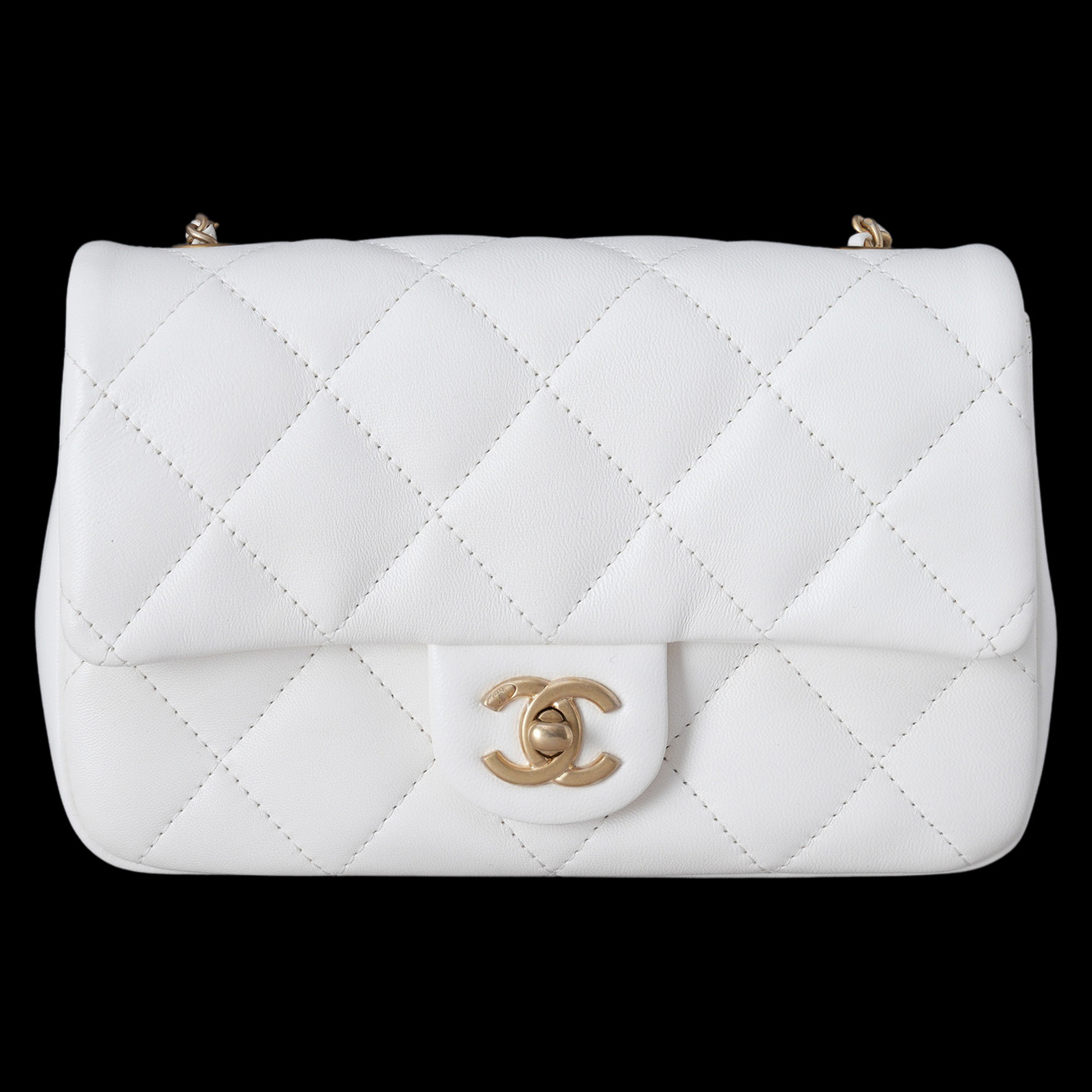 CHANEL(USED)샤넬 AS3457 하트 참 클래식 뉴미니 체인 플랩백