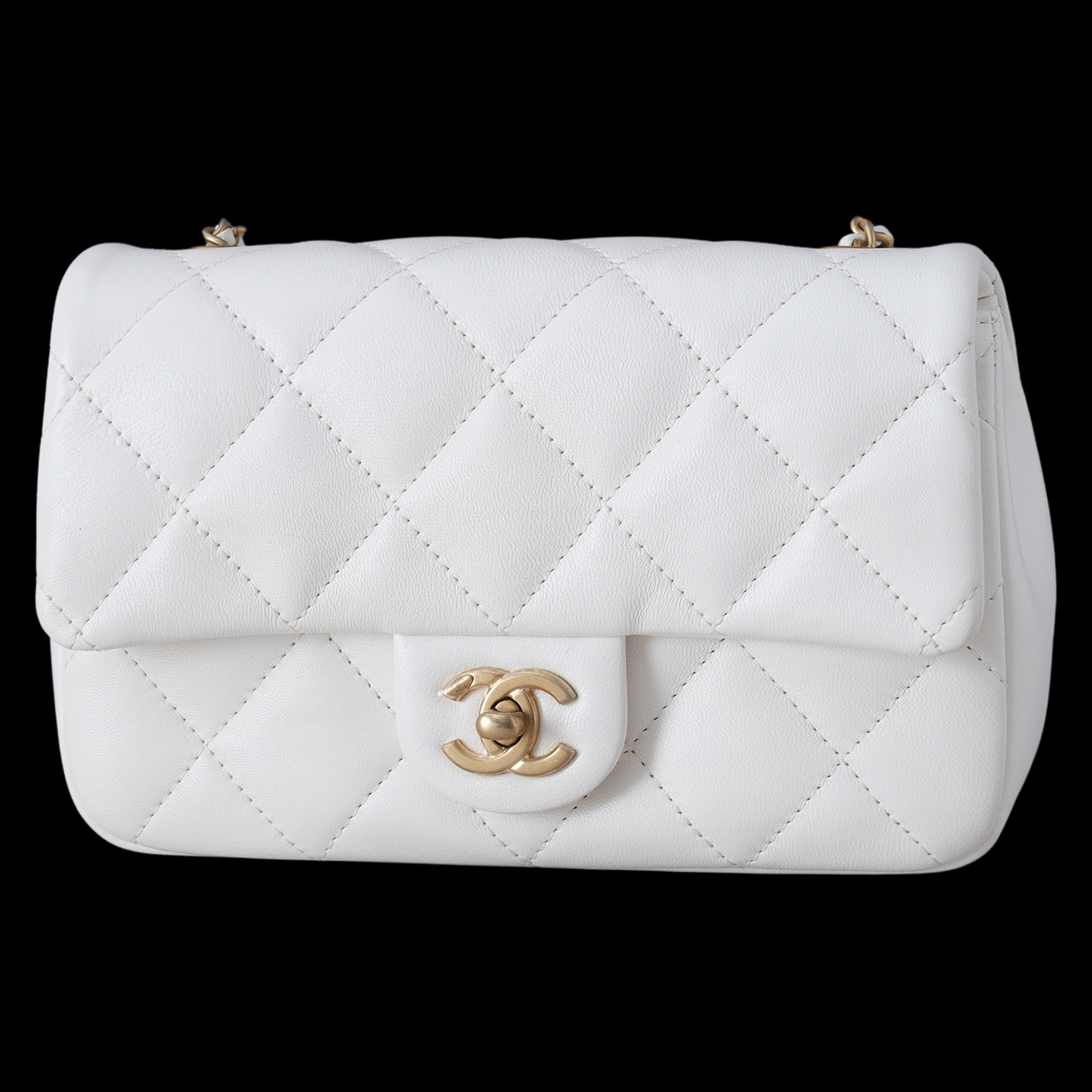 CHANEL(USED)샤넬 AS3457 하트 참 클래식 뉴미니 체인 플랩백