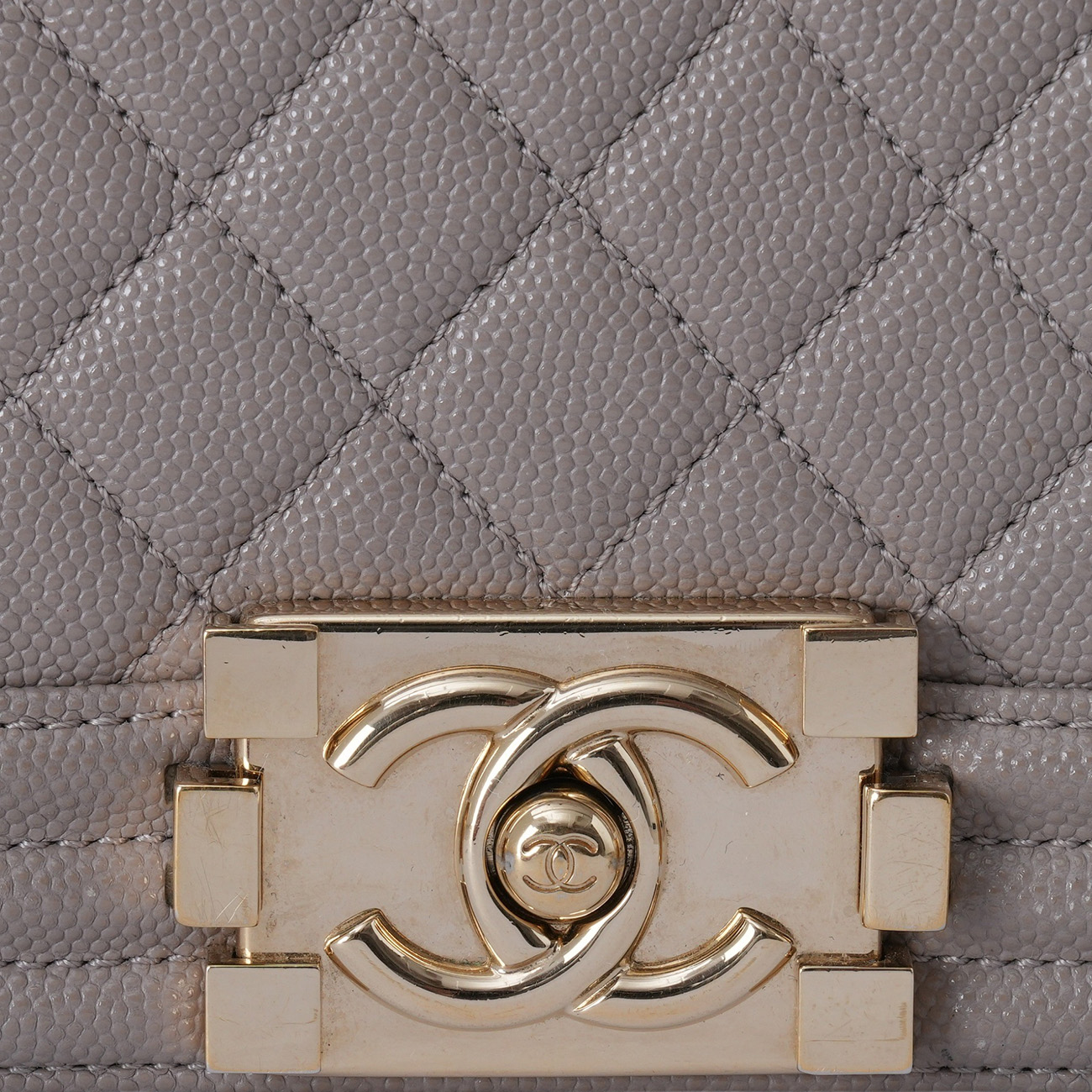CHANEL(USED)샤넬 캐비어 보이샤넬 미듐 플랩백