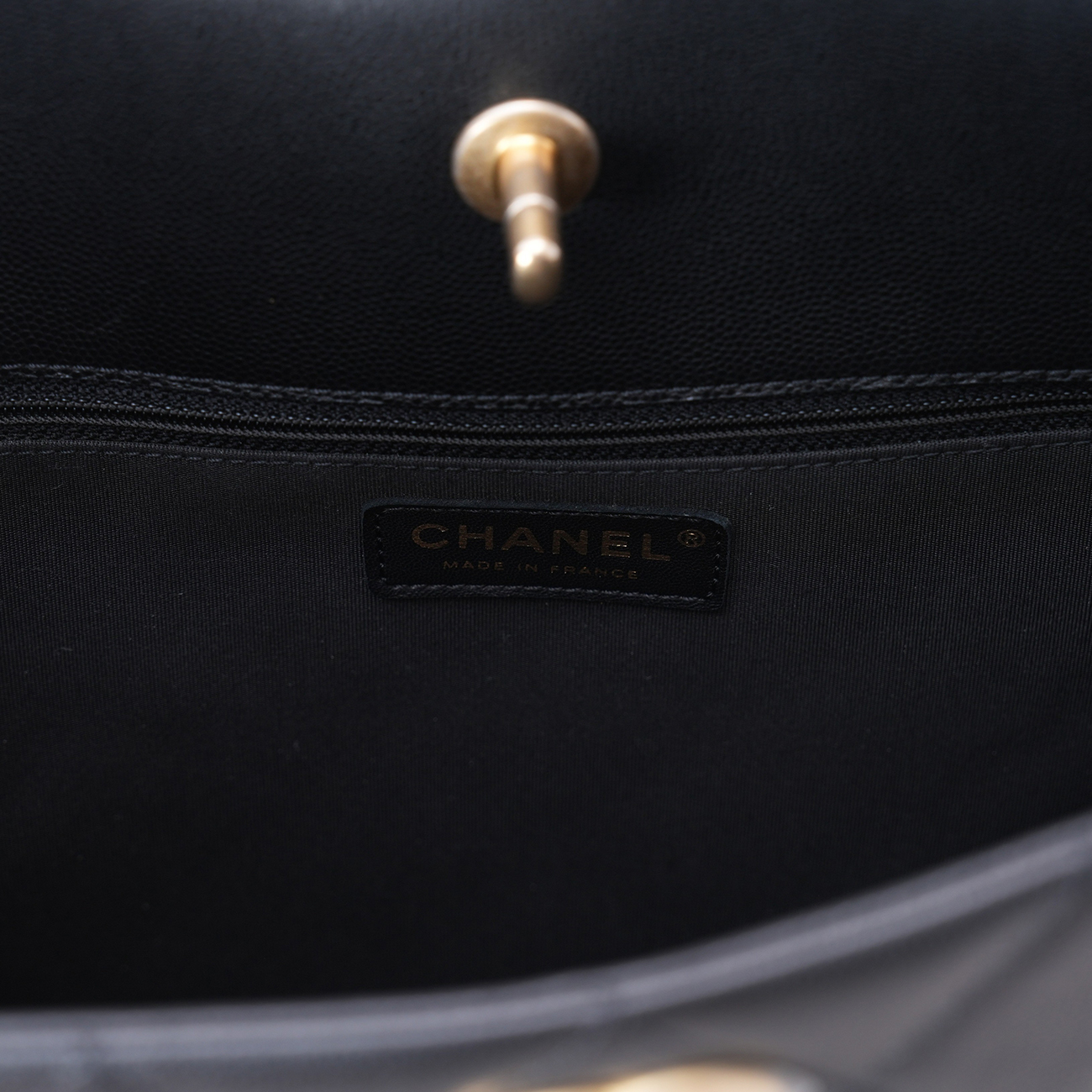 CHANEL(USED)샤넬 AS2359 시즌 캐비어 체인 쇼퍼백