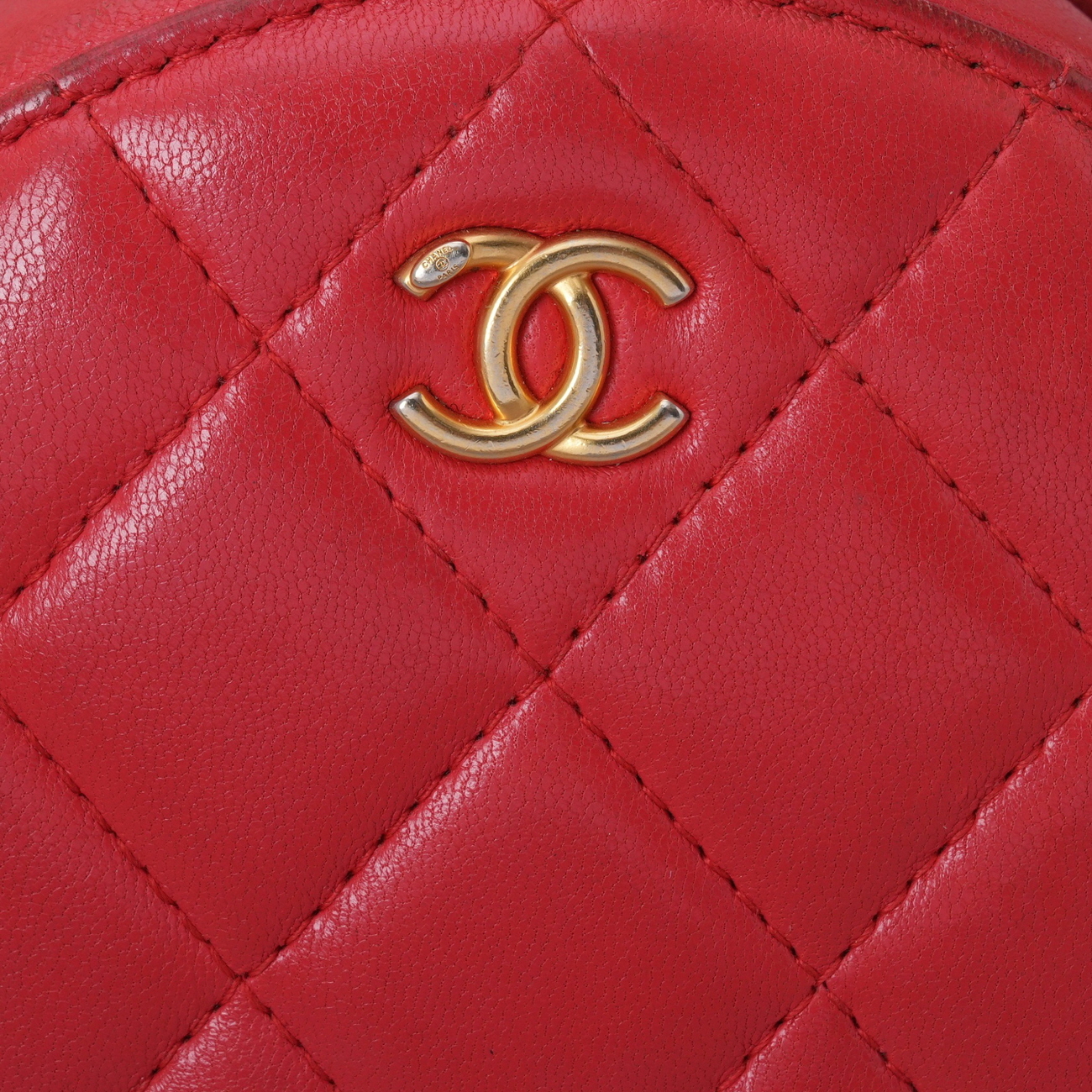 CHANEL(USED)샤넬 램스킨 골든볼 라운드백