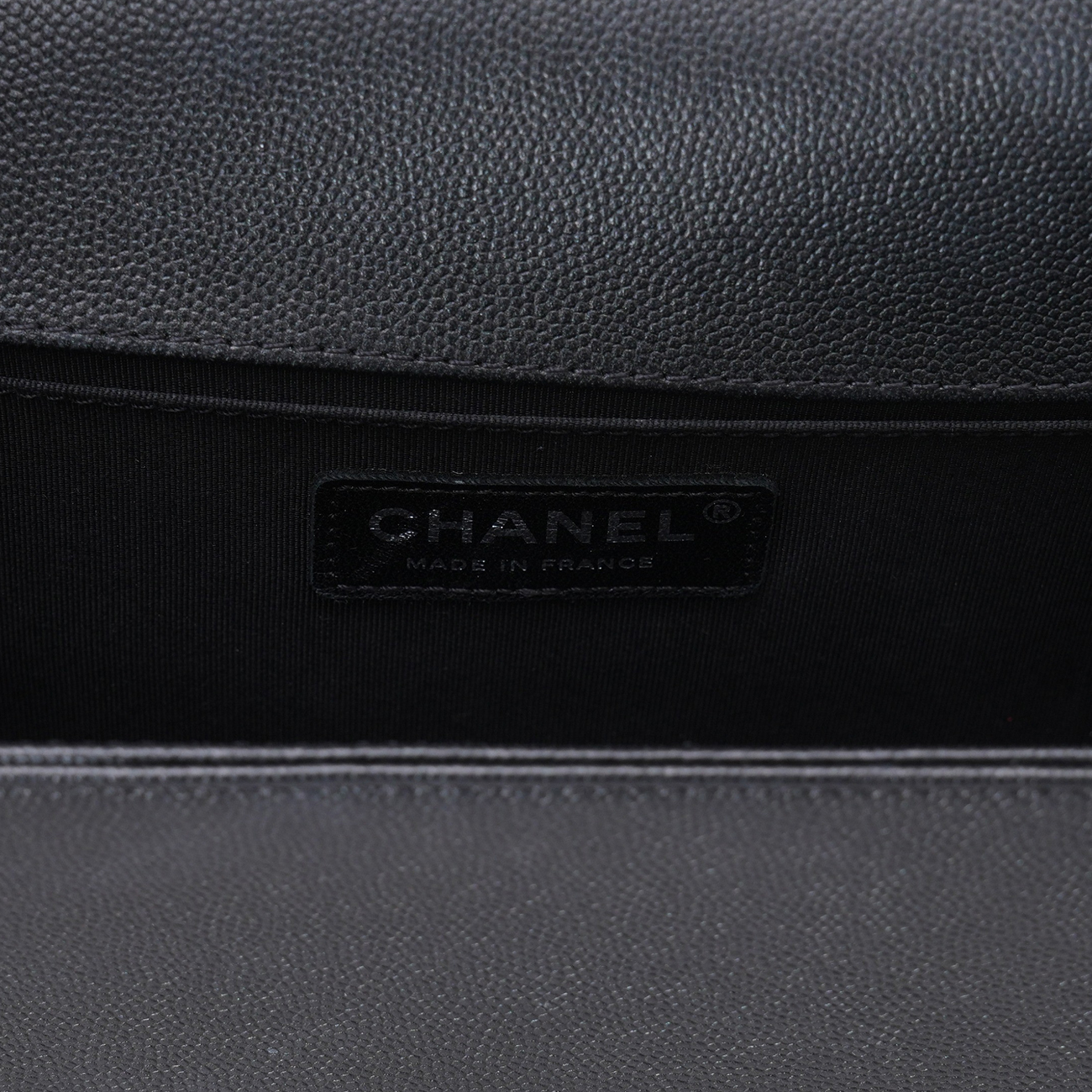 CHANEL(USED)샤넬 캐비어 보이샤넬 미듐 플랩백