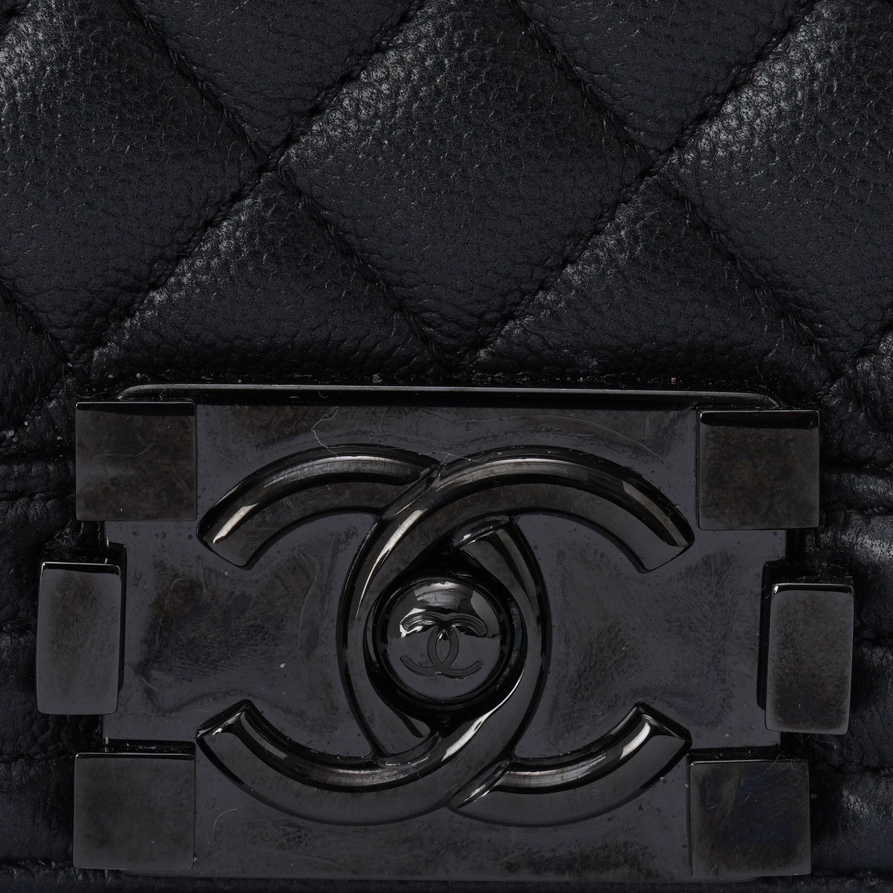CHANEL(USED)샤넬 캐비어 보이샤넬 미듐 플랩백