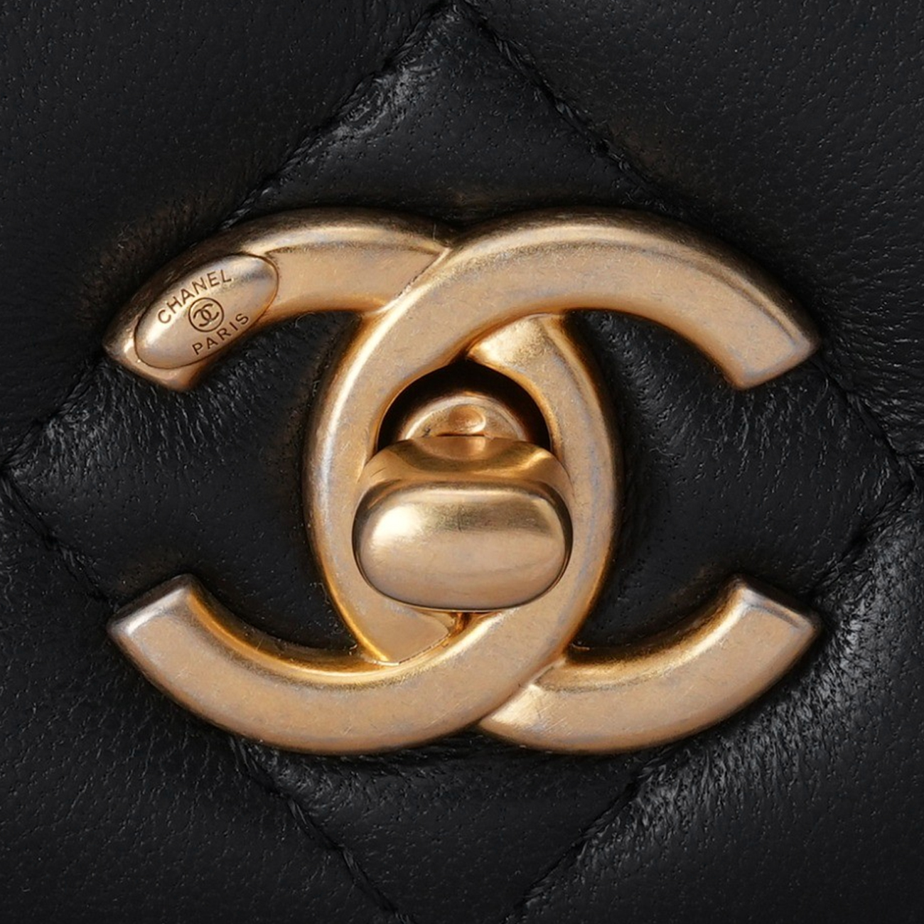 CHANEL(USED)샤넬 AP1450 램스킨 골든볼 WOC