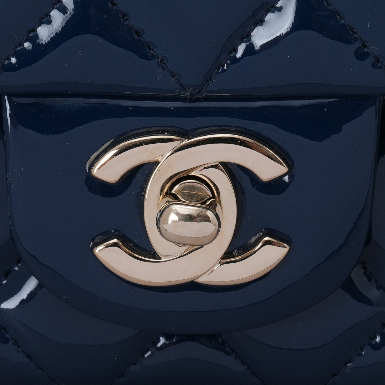 CHANEL(USED)샤넬 페이던트 클래식 뉴미니 크로스백
