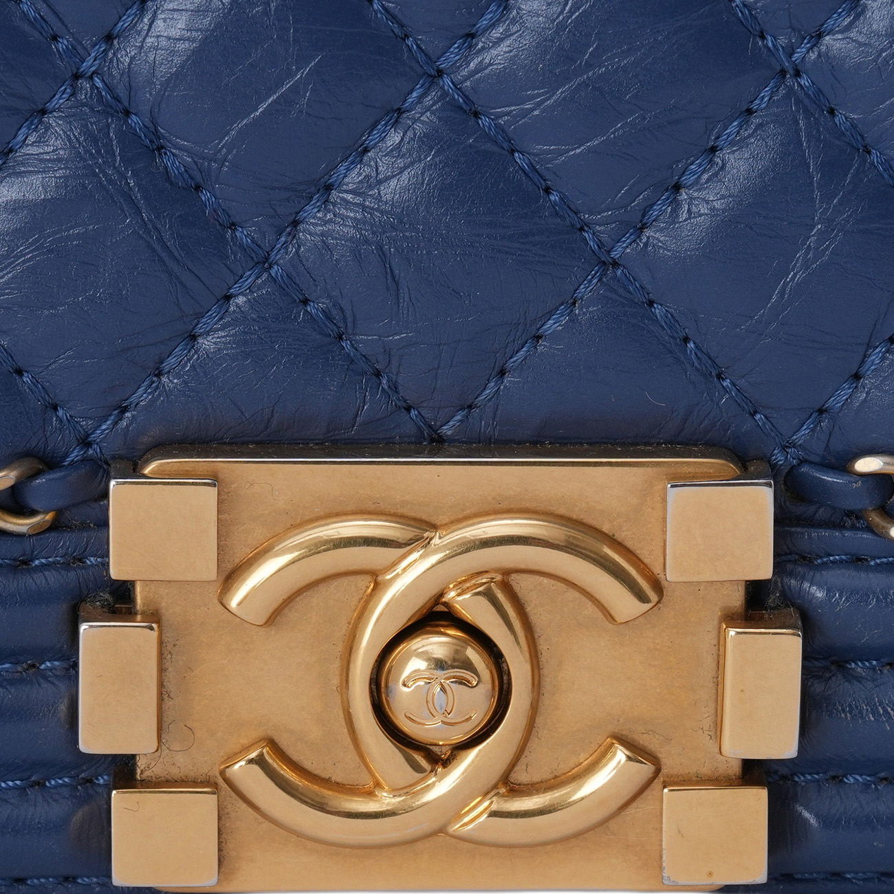 CHANEL(USED)샤넬 A67086 시즌 보이샤넬 미듐 플랩백