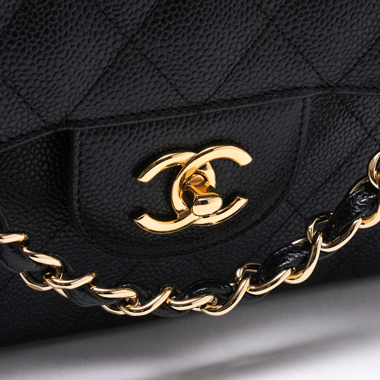 CHANEL(USED)샤넬 캐비어 클래식 라지 플랩백