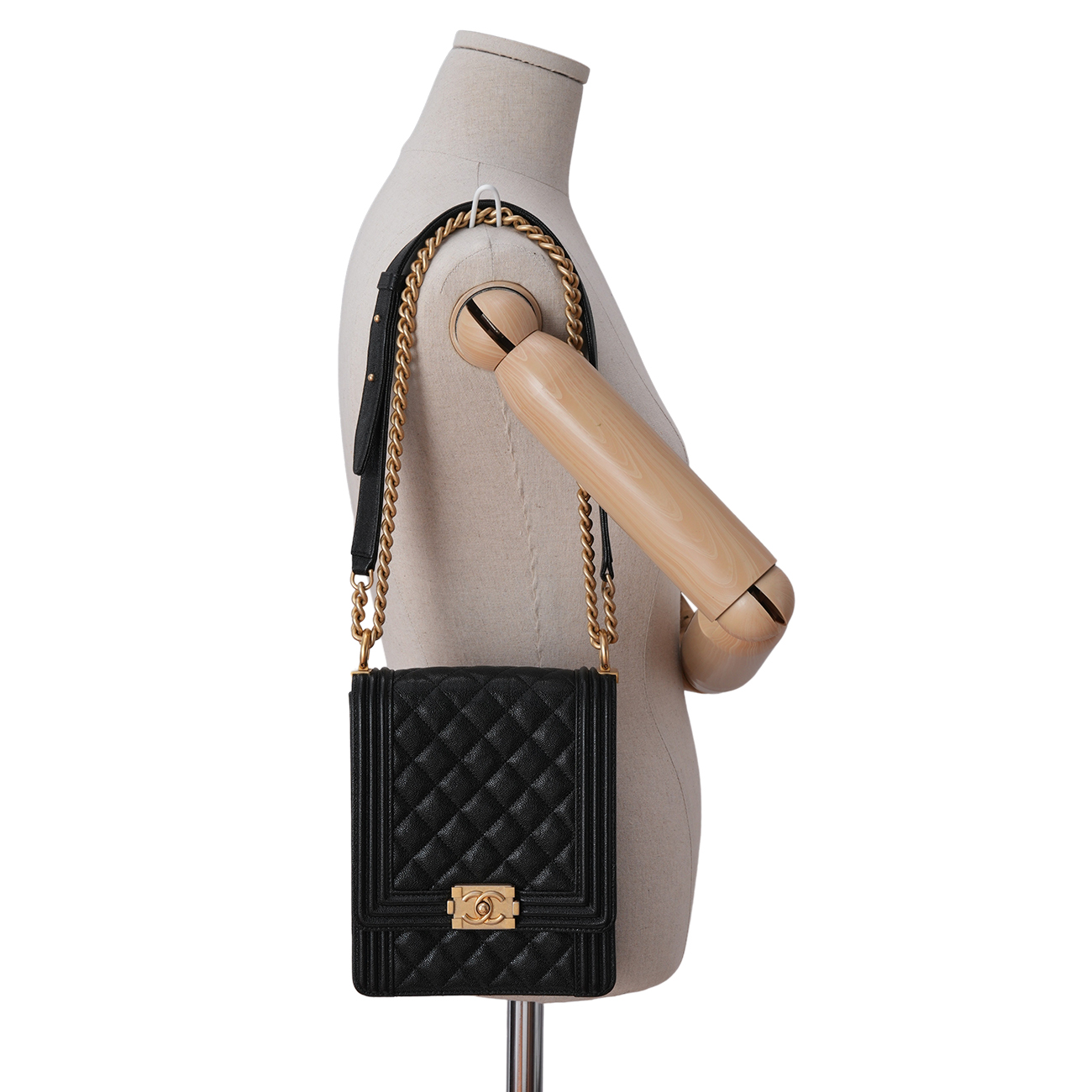 CHANEL(USED)샤넬 캐비어 보이샤넬 사첼백