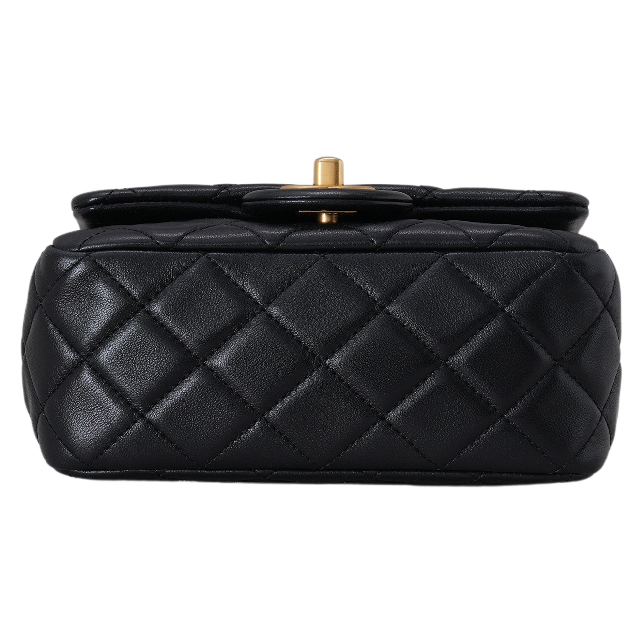 CHANEL(USED)샤넬 램스킨 클래식 골든볼 쁘띠삭