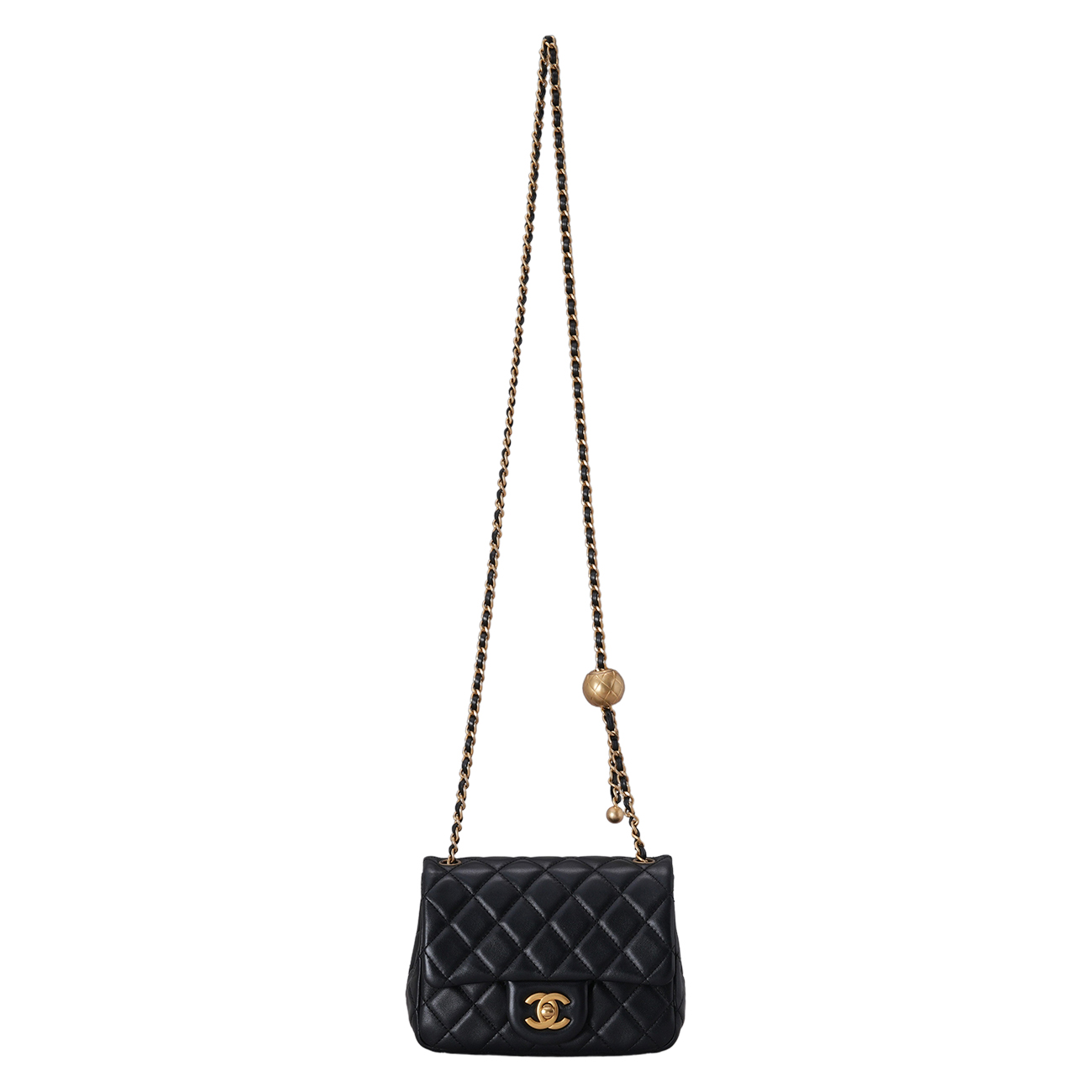 CHANEL(USED)샤넬 램스킨 클래식 골든볼 쁘띠삭