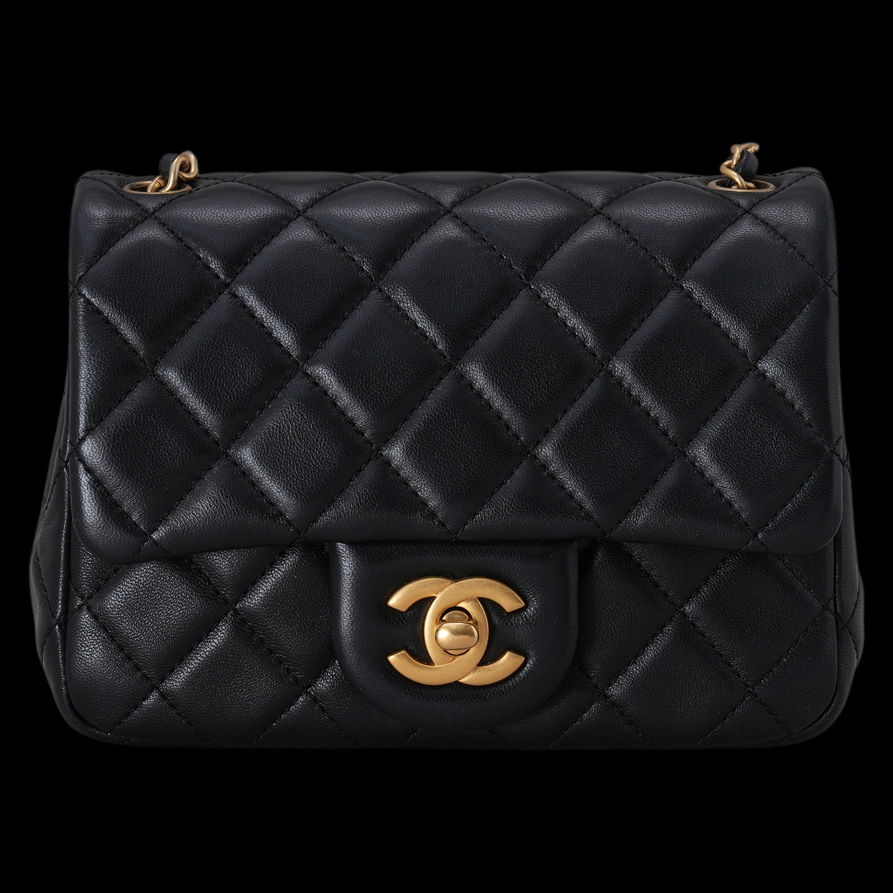 CHANEL(USED)샤넬 램스킨 클래식 골든볼 쁘띠삭