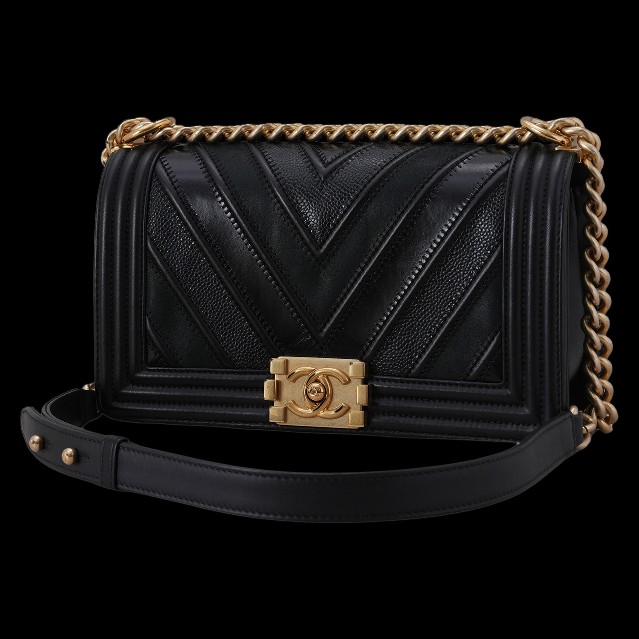 CHANEL(USED)샤넬 시즌 보이샤넬 쉐브론 미듐 플랩백