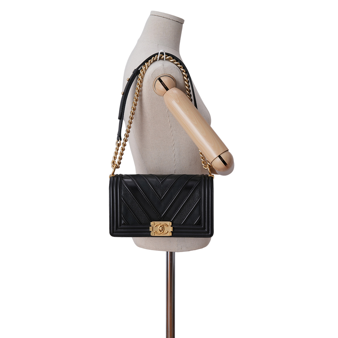 CHANEL(USED)샤넬 시즌 보이샤넬 쉐브론 미듐 플랩백