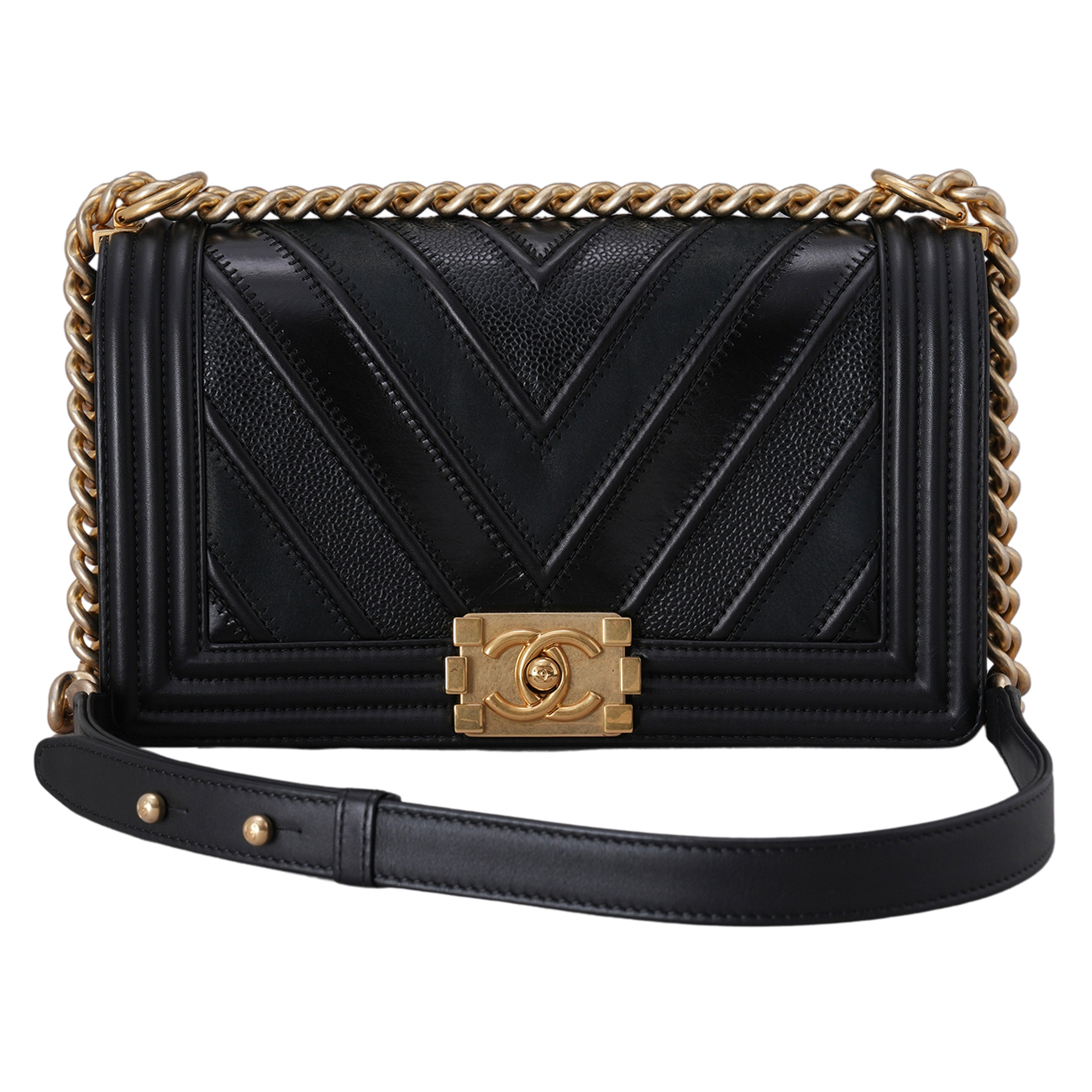 CHANEL(USED)샤넬 시즌 보이샤넬 쉐브론 미듐 플랩백