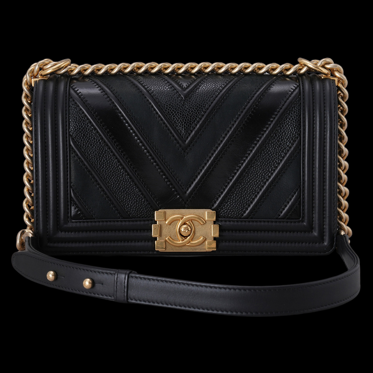 CHANEL(USED)샤넬 시즌 보이샤넬 쉐브론 미듐 플랩백
