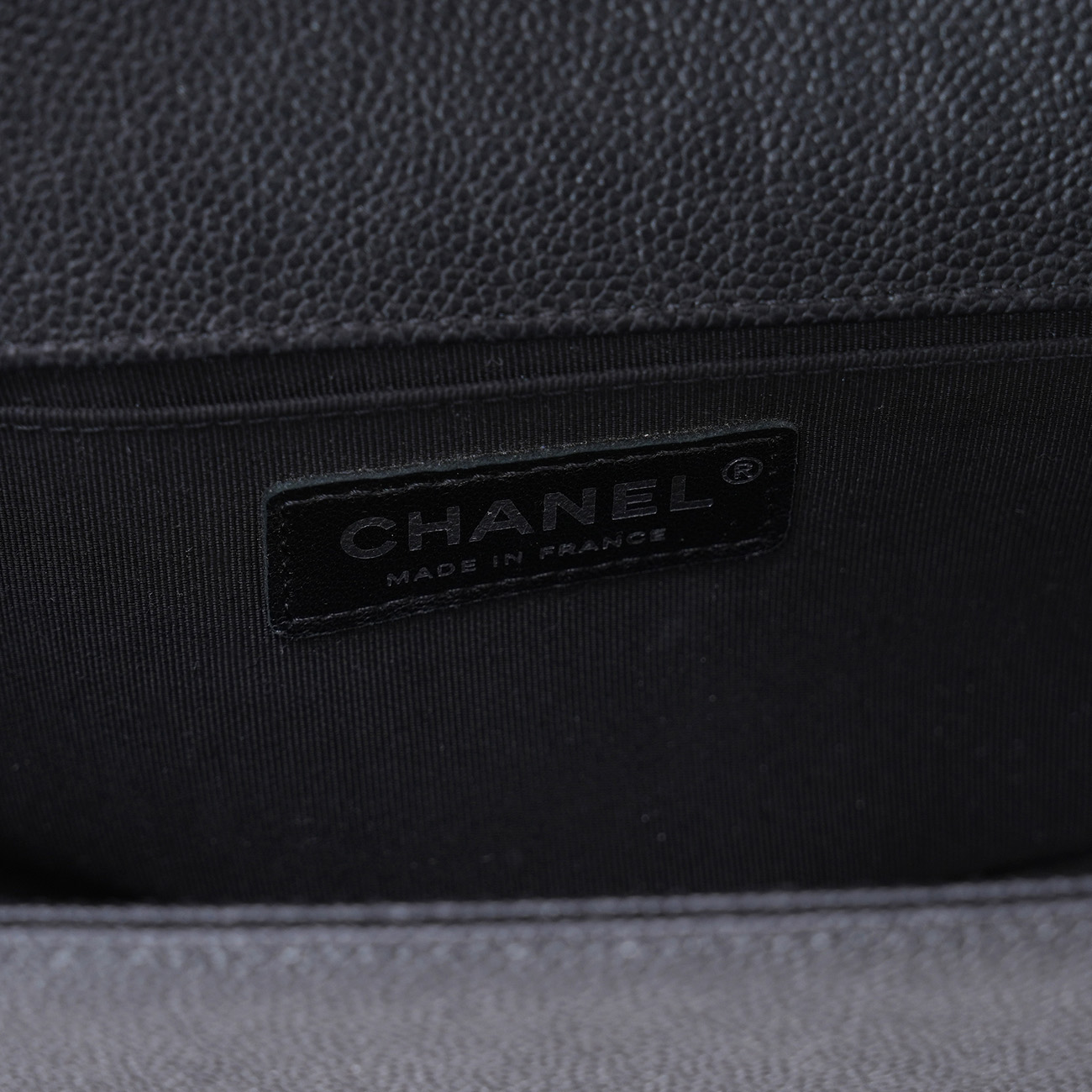 CHANEL(USED)샤넬 캐비어 보이샤넬 미듐 플랩백
