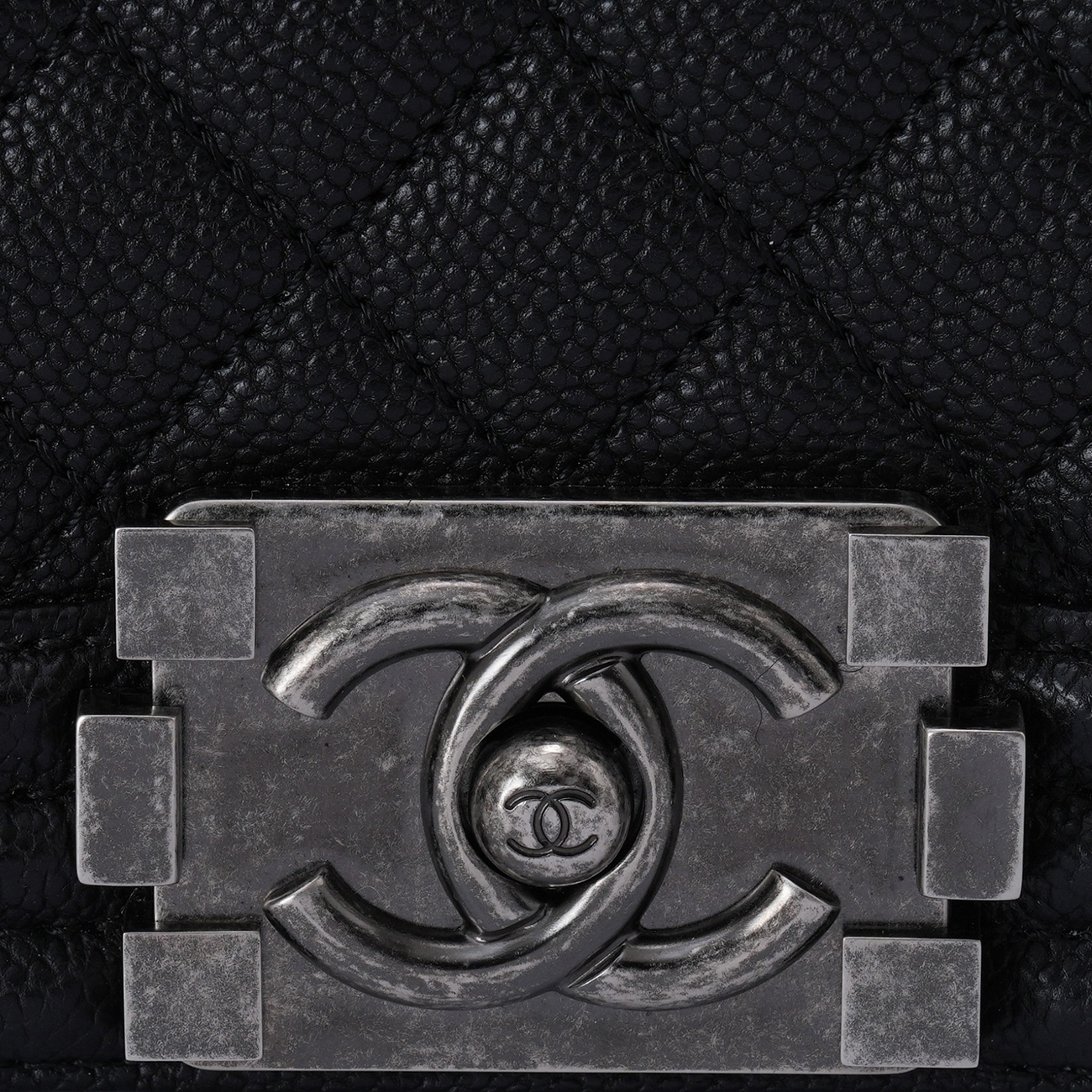 CHANEL(USED)샤넬 캐비어 보이샤넬 미듐 플랩백