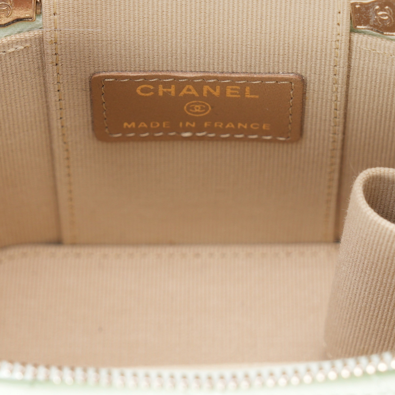 CHANEL(USED)샤넬 램스킨 베니티 골든볼 체인 백