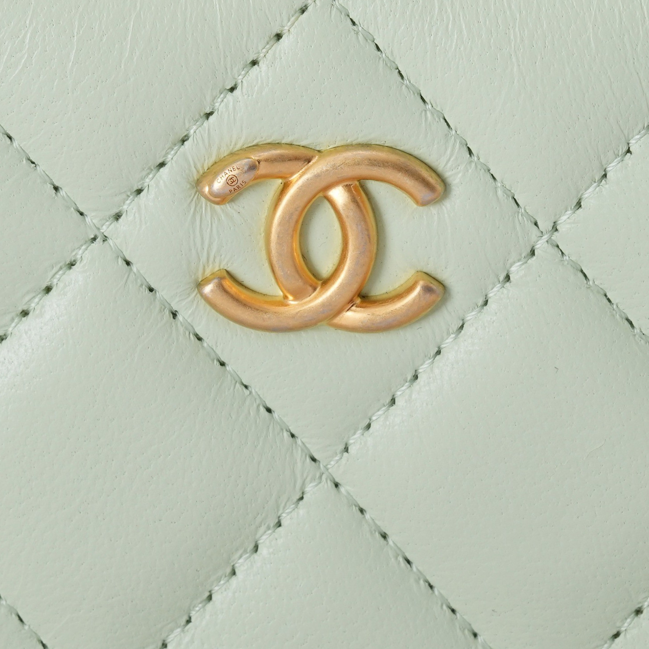 CHANEL(USED)샤넬 램스킨 베니티 골든볼 체인 백