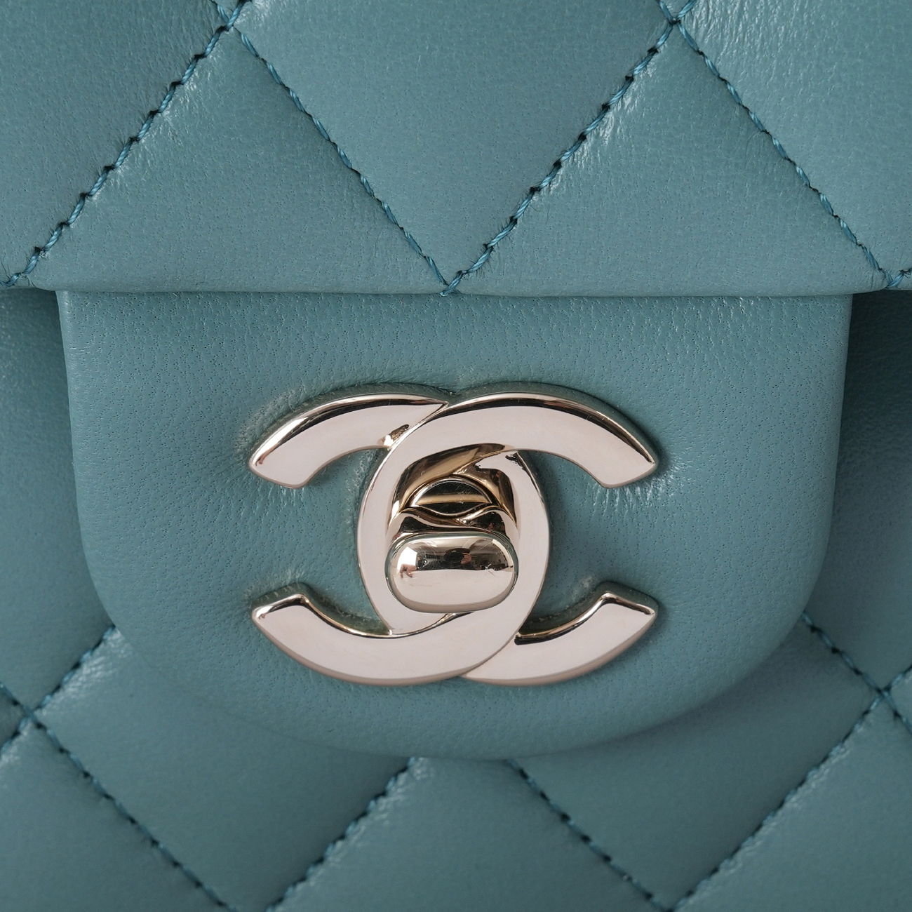 CHANEL(USED)샤넬 A01113 램스킨 클래식 스몰 플랩백