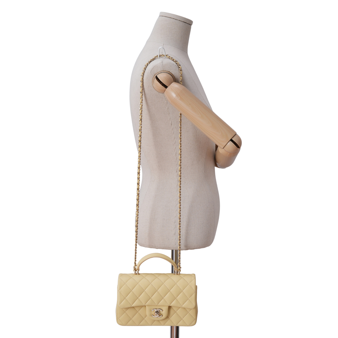 CHANEL(USED)샤넬 클래식 뉴미니 탑핸들